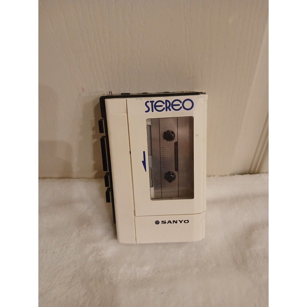 Vintage Sanyo M4430 Stereo Cassette Tape Player Tested Works